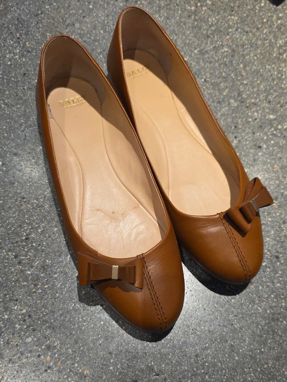 Bally Tan Leather Bow Ballet Flats